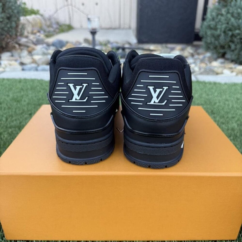Black Louis Vuitton Trainers Size 12/eu45 - Picture 3 of 3